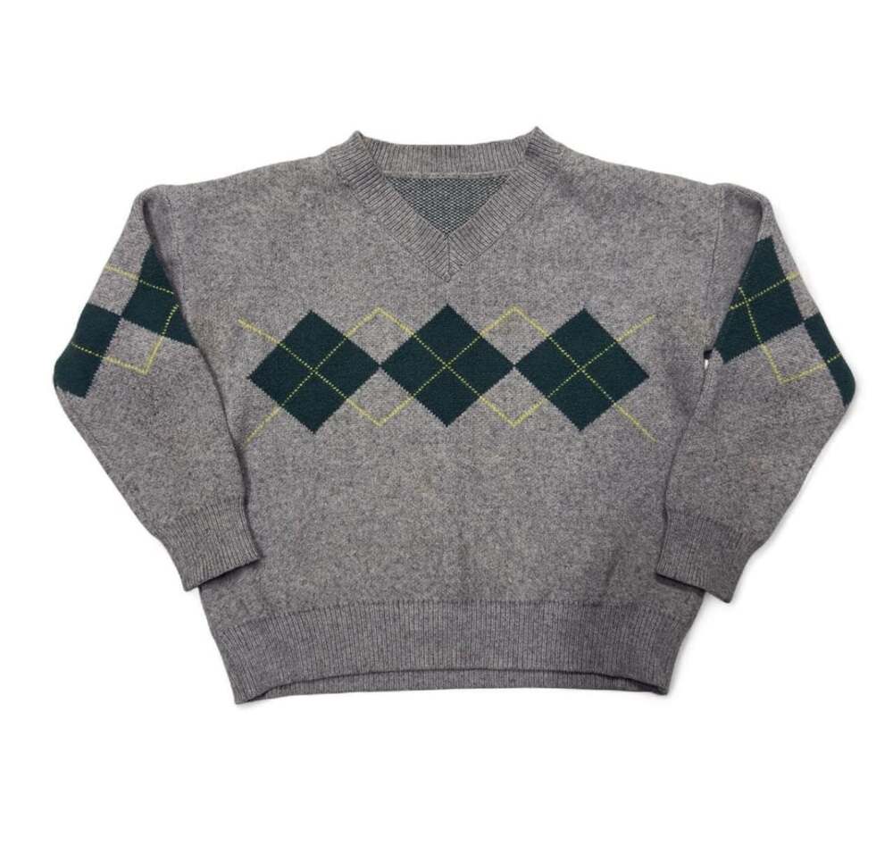 Vintage Gray V-Neck Argyle Pattern Pullover Cotton Sweater